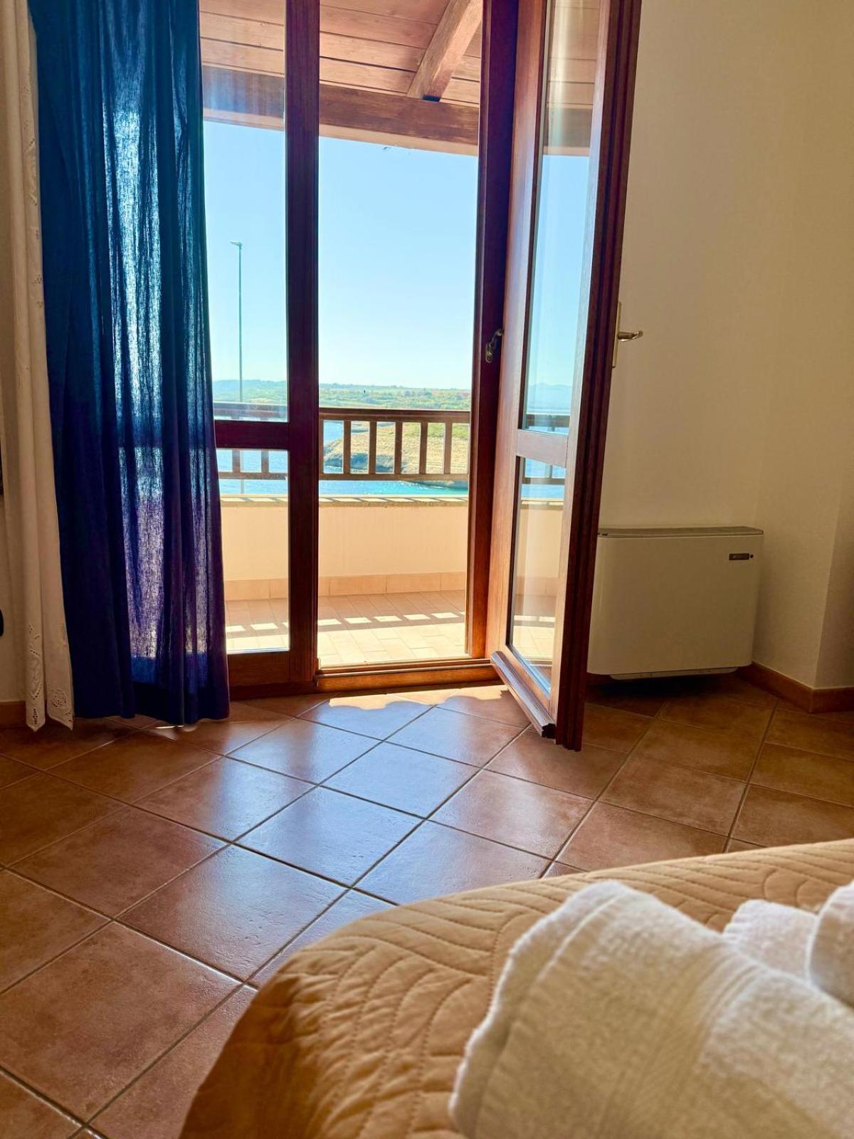 L'Ancora Blu Leilighet Porto Torres Eksteriør bilde