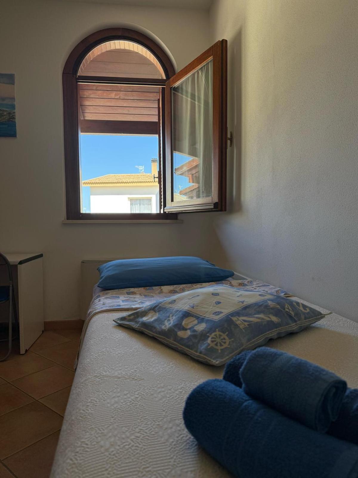 L'Ancora Blu Leilighet Porto Torres Eksteriør bilde