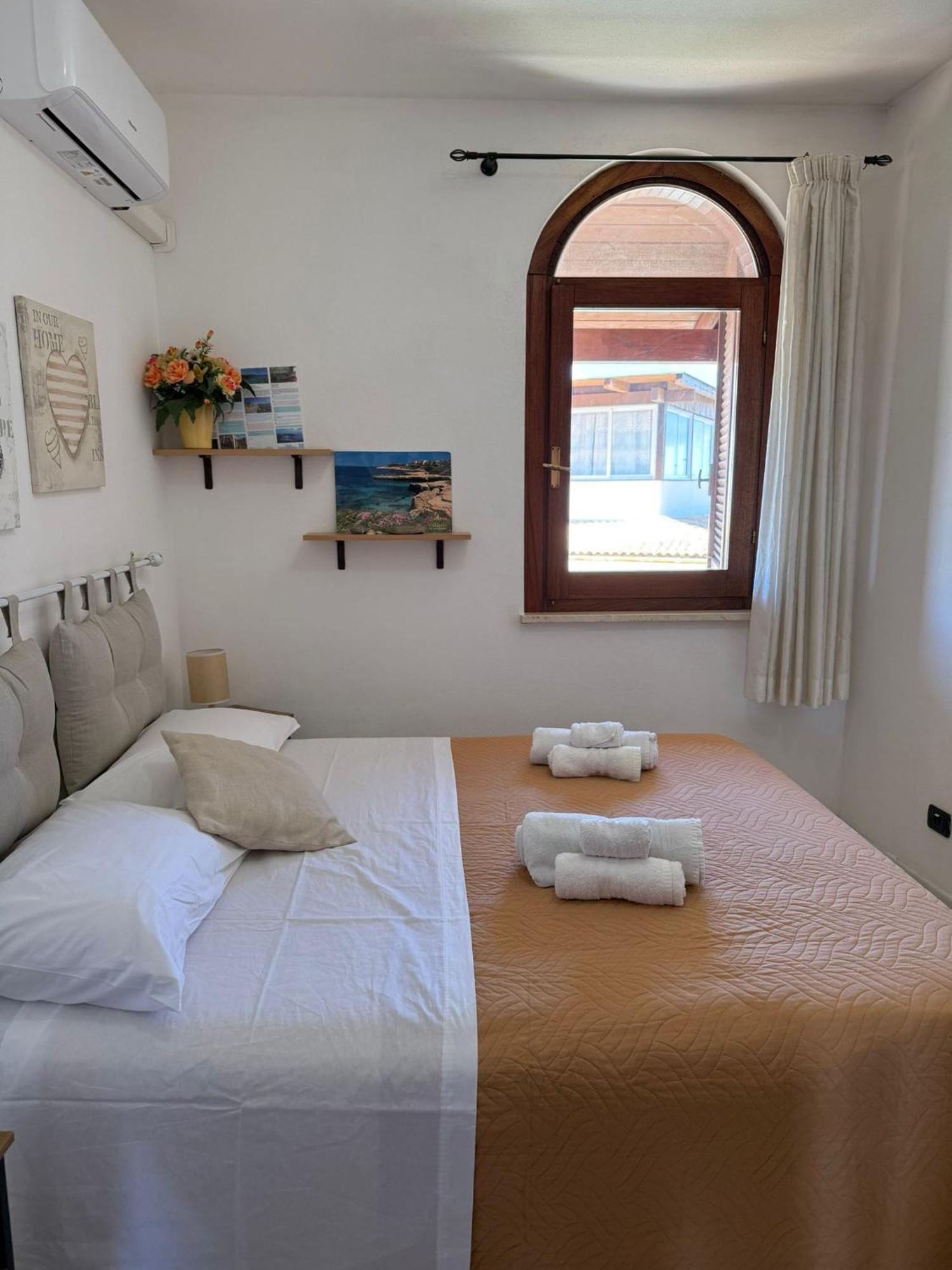 L'Ancora Blu Leilighet Porto Torres Eksteriør bilde